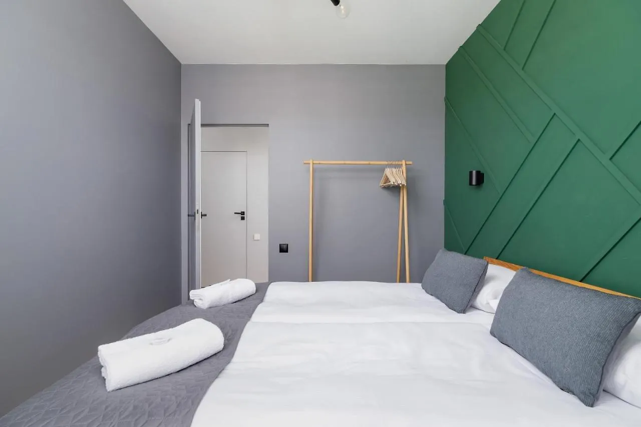 קרקוב Modern & Spacious Apartment With Air Conditioning & Parking By Renters Prestige