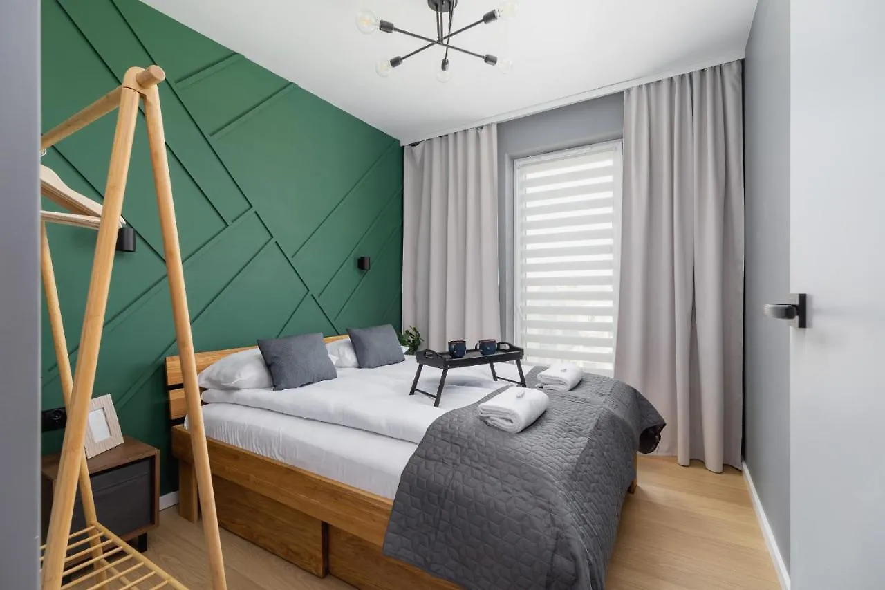 קרקוב Modern & Spacious Apartment With Air Conditioning & Parking By Renters Prestige